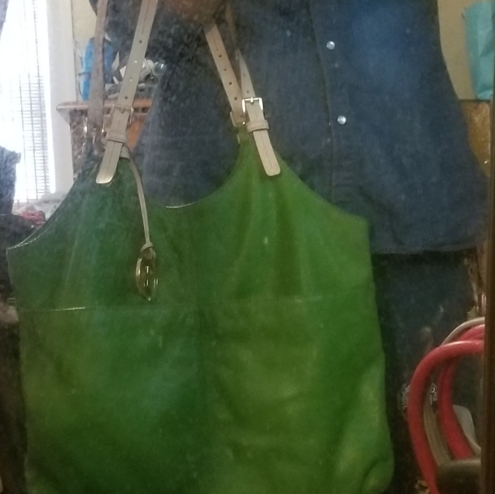 Tote - Picture 2 of 3